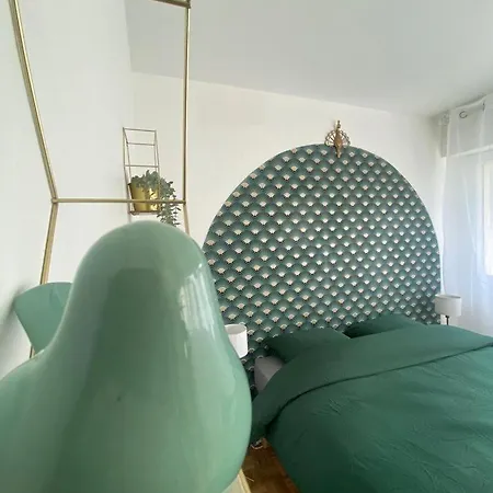 Grand 6 Personnes A 5min De Versailles Avec Parking Prive Le Chesnay (Yvelines)
