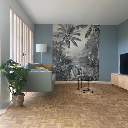 Grand 6 Personnes A 5min De Versailles Avec Parking Prive Apartment