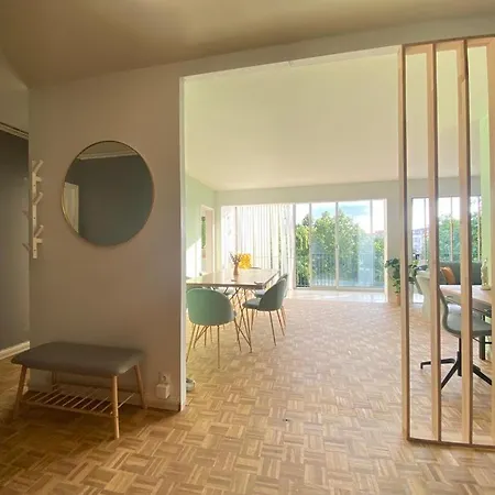 Grand 6 Personnes A 5min De Versailles Avec Parking Prive